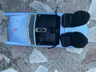 Coche Bratz Azul con Llantas Cromadas