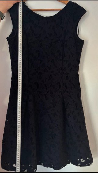Vestido corto de encaje azul marino