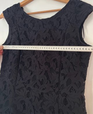 Vestido corto de encaje azul marino