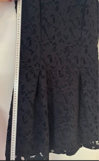 Vestido corto de encaje azul marino