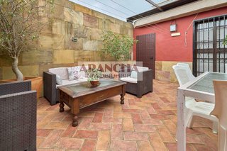 Chalet en venta en Santuario - La Laguna en Chipiona