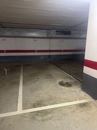 Garaje en alquiler en La Vall d'Hebron en Barcelona