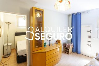 Piso en alquiler en Almagro en Madrid