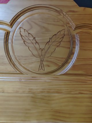 Cabeceros de madera y somier metálico