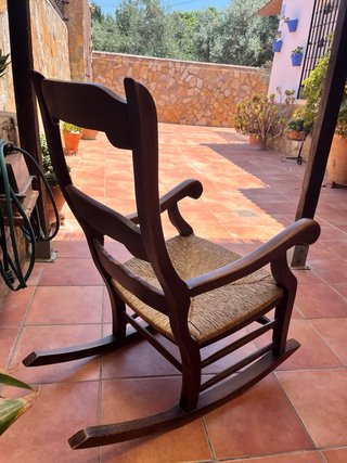 Mecedora de madera buena