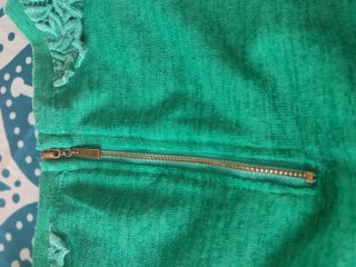 Blusa verde con encaje