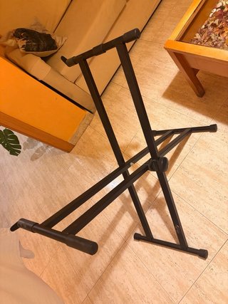 Soporte Teclado GUIL Plegable Regulable