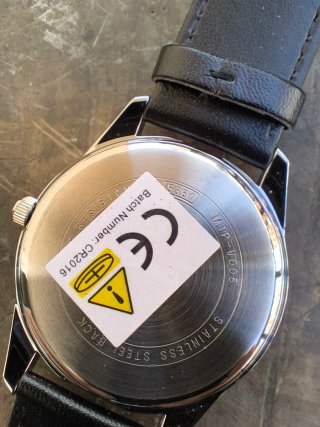 Casio MTP-V005L-1B5 Reloj Negro y Dorado