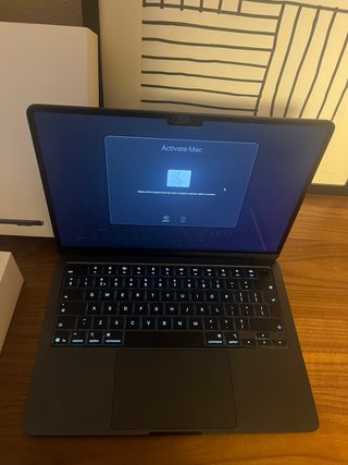 MacBook Air M4 13" 16GB/256GB · Como nuevo · Caja