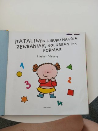 Katalinen liburu handia. Zenbakiak, koloreak et...
