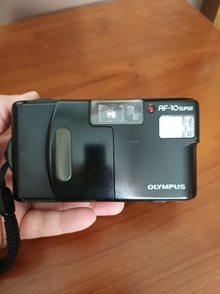 Cámara Olympus AF-10 Super + funda