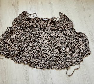 Vestido cruzado estampado leopardo