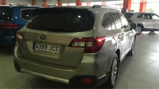 Subaru Legacy 2015