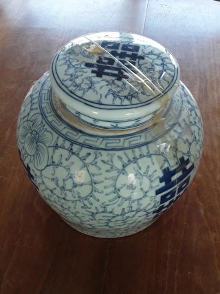 Antigua jarra porcelana china azul y blanca