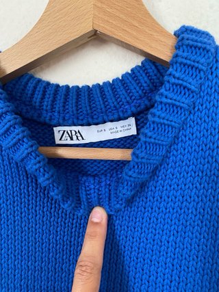 Vestido azul de punto sin mangas