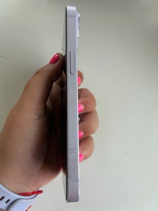 iPhone 14 Morado
