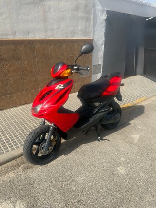 Yamaha Aerox R Roja