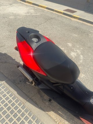 Yamaha Aerox R Roja