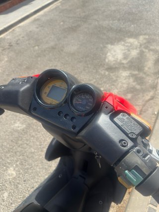 Yamaha Aerox R Roja