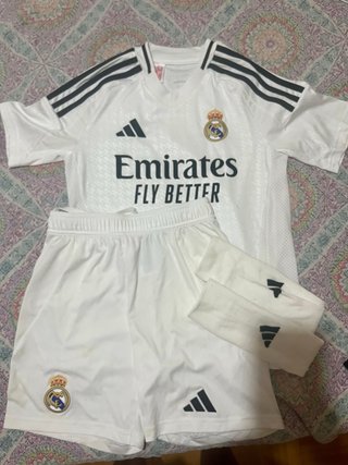 Equipación Real Madrid 11-12 años