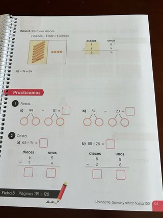 Dos libros matemáticas Piensa Infinito 1 primaria