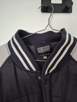 Chaqueta bomber negra y gris
