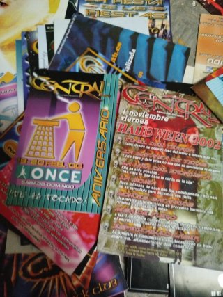 Lote Invitaciones y Folletos Discotecas