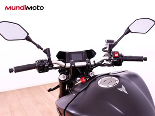 YAMAHA MT 09
