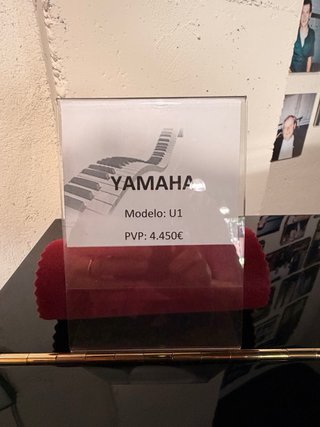 Piano Vertical Yamaha U1 Negro