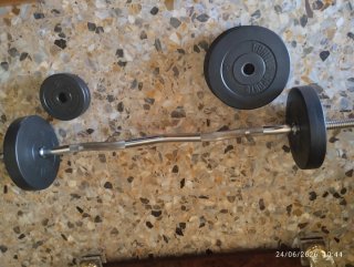 Barra de pesas en Z del decathlon