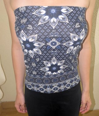 Prenda 2 en 1: Falda mini / Tube top