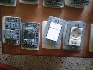 Set di meccanismi elettrici per abitazione