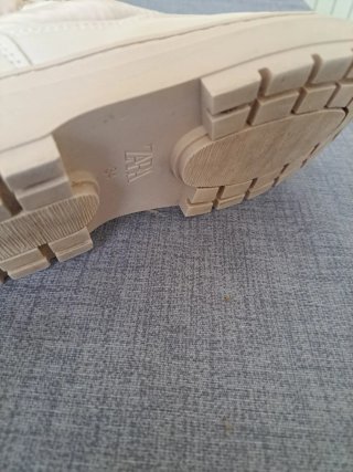 Botas niña beige