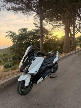 Yamaha TMAX 530 Maxi Scooter