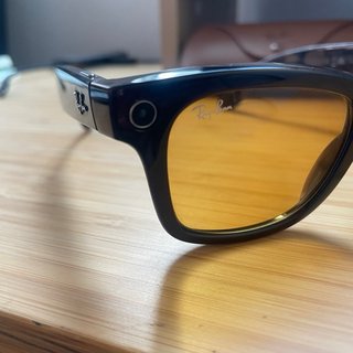 Ray-Ban Meta Wayfarer Gafas de Sol Amarillas/Negra