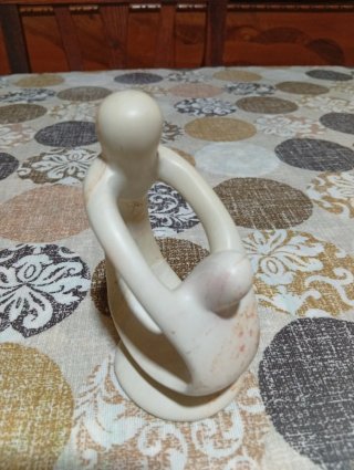 Statuetta in pietra artigianale