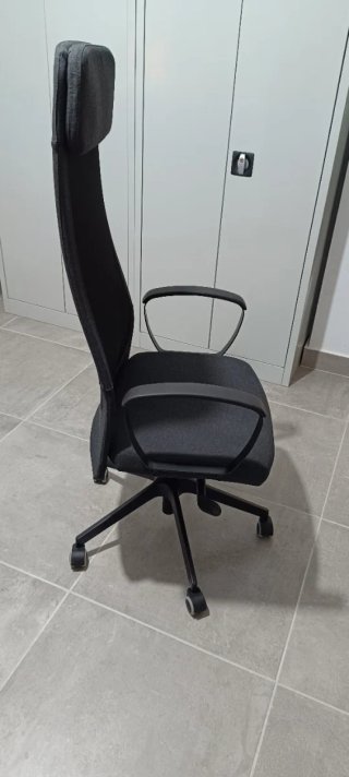 Silla IKEA Markus. Pocas horas de uso. Como nueva.