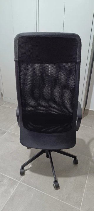 Silla IKEA Markus. Pocas horas de uso. Como nueva.