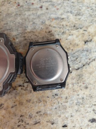 Relojes Casio Altimeter y F-91W