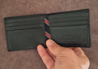 SALE! Cartera Tommy Hilfiger Negra