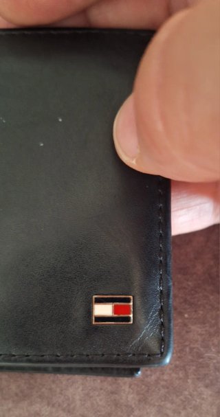 SALE! Cartera Tommy Hilfiger Negra