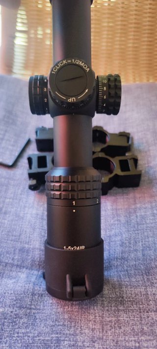 Visor Táctico BestSight 1.5-5x24IR