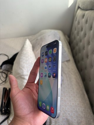 iPhone 16 pro max plata