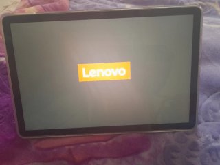 Lenovo Tab + Funda Soporte Nueva