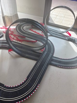 Scalextric Compact Formula Race to Win 2 Loopings