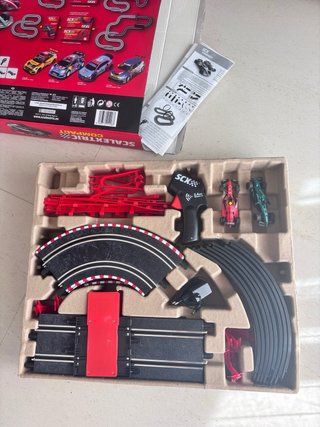 Scalextric Compact Formula Race to Win 2 Loopings