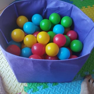 90 Bolas de Colores para Niños