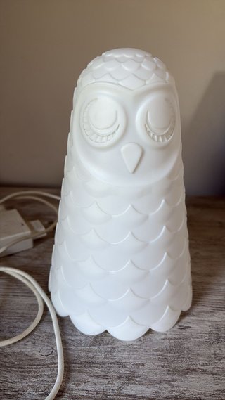 Lámpara búho IKEA SOLBO blanca