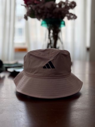 Gorro pescador Adidas rosa