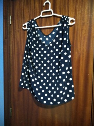 Blusa tirantes lunares talla M